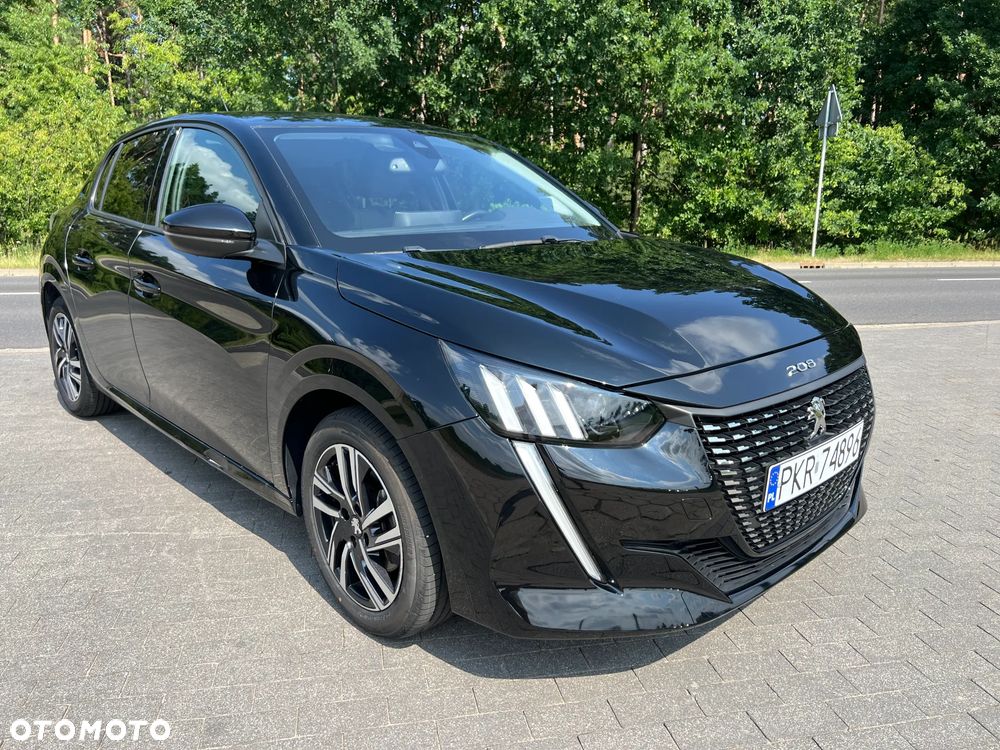 Peugeot 208 - 1