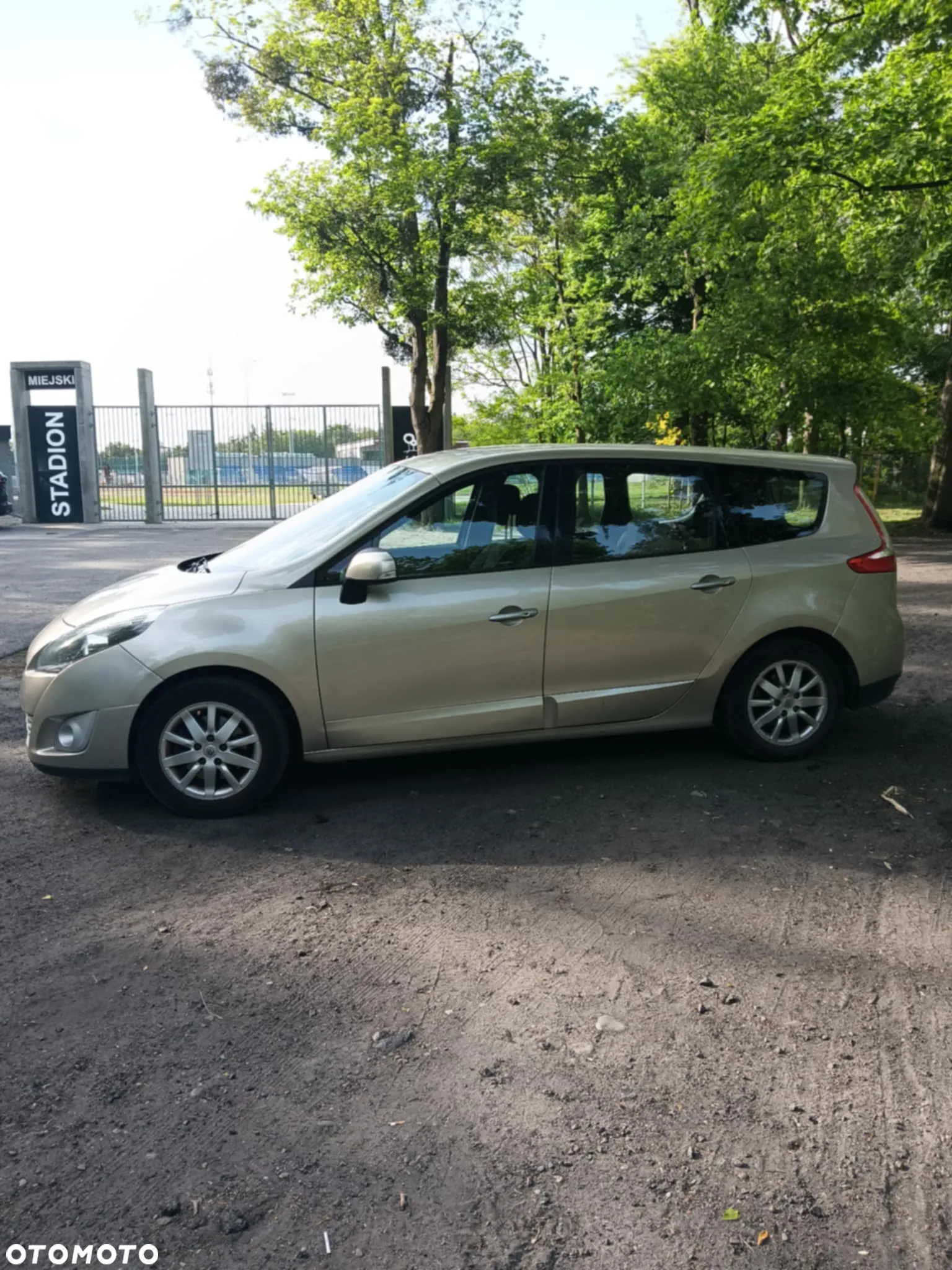 Renault Scenic - 2