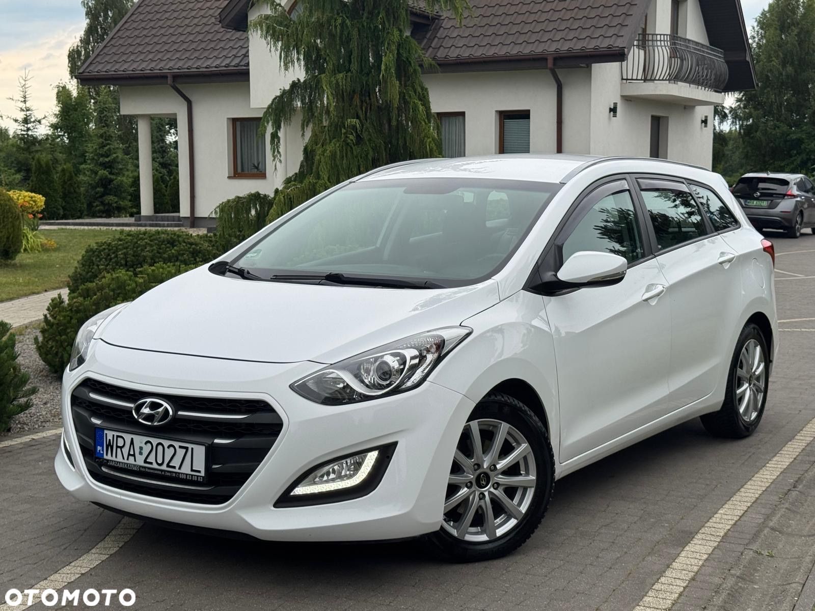 Hyundai i30 1.6 CRDI Automatik Style - 1