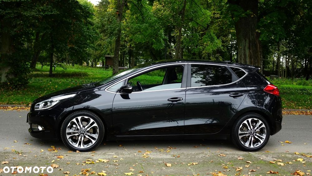 Kia Ceed 1.6 CRDi 128 Platinum Edition - 27