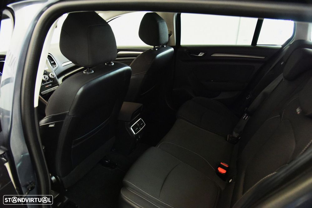 Renault Mégane Sport Tourer 1.6 E-Tech Plug-In Limited - 26