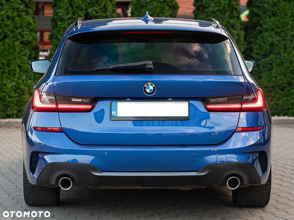 BMW Seria 3 318i M Sport - 15
