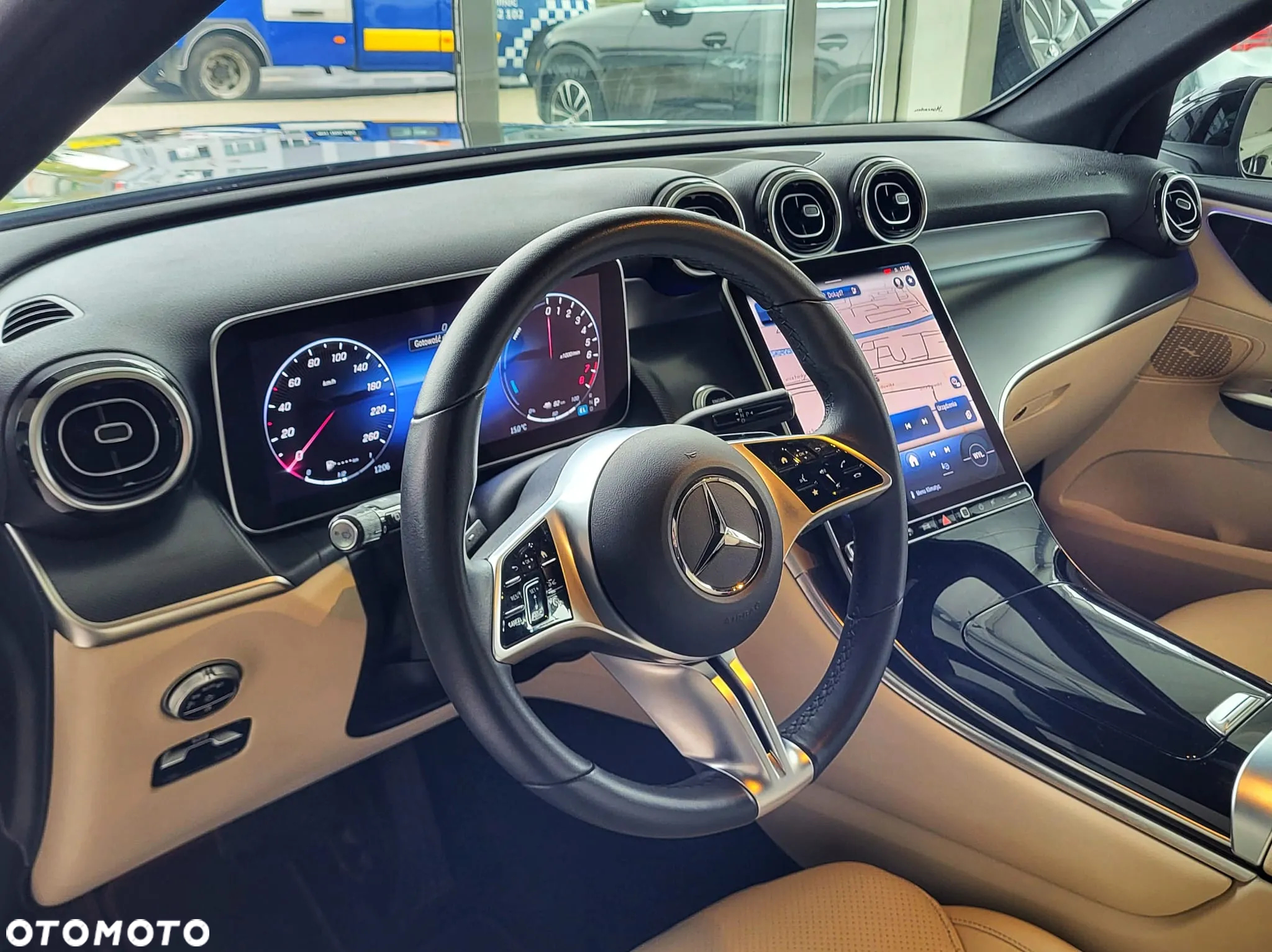 Mercedes-Benz GLC 300 e 4-Matic Avantgarde - 4