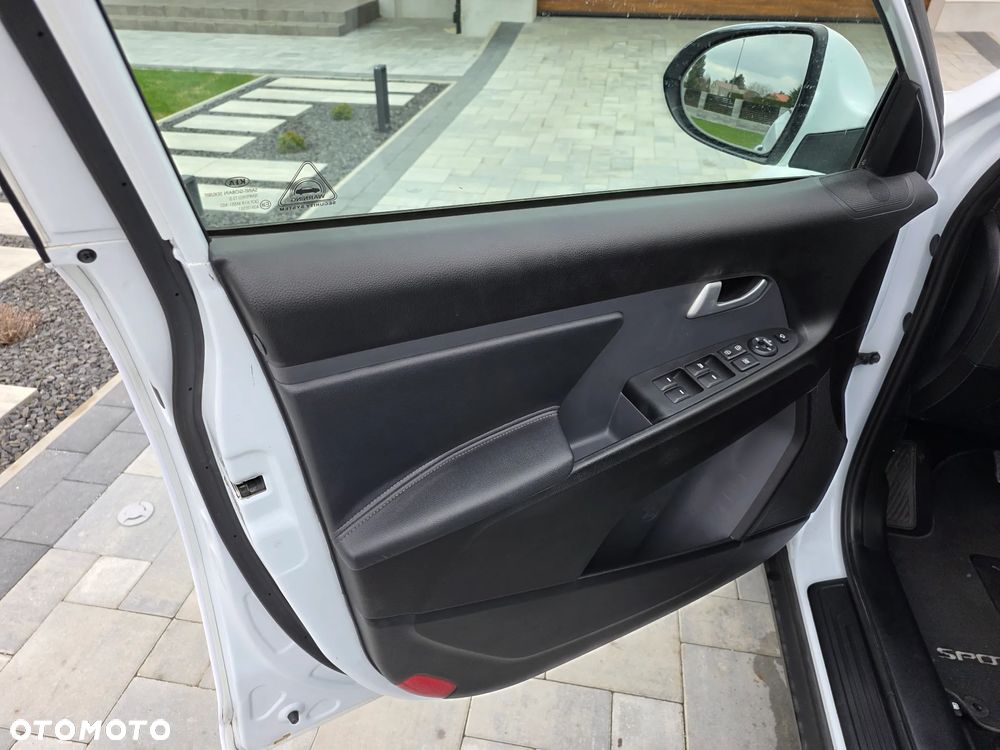 Kia Sportage 1.6 GDI L 2WD - 12