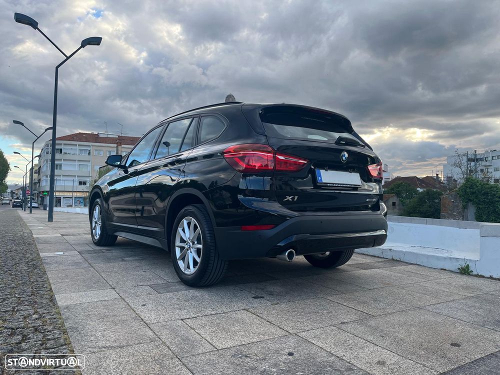 BMW X1 16 d sDrive Auto Line Sport - 18