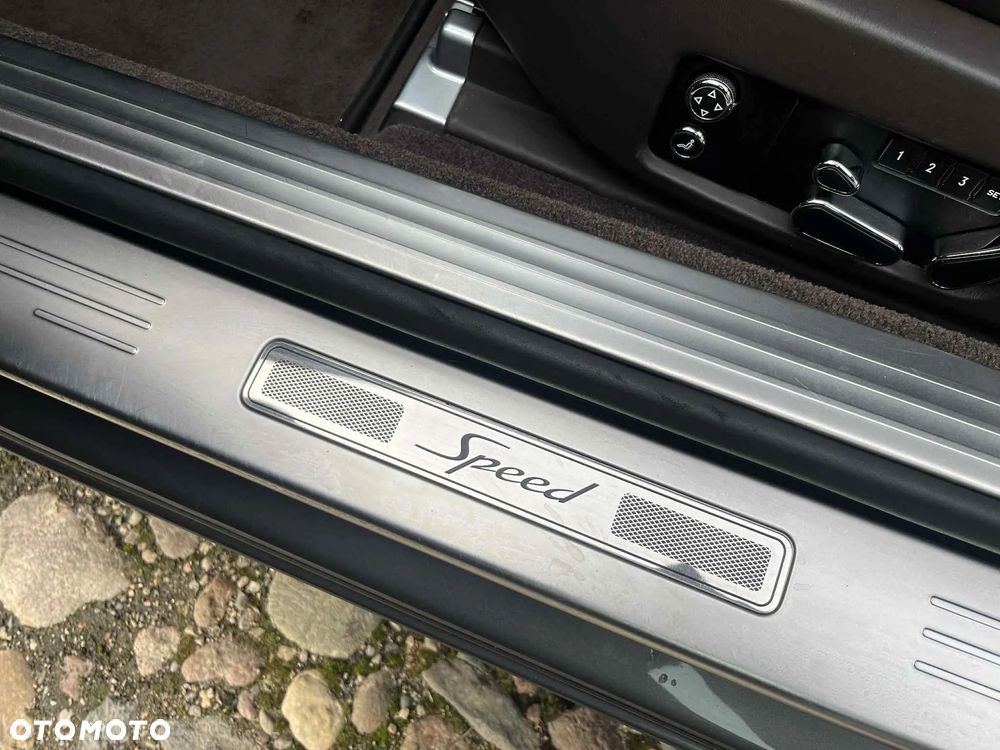 Bentley Continental GT - 10