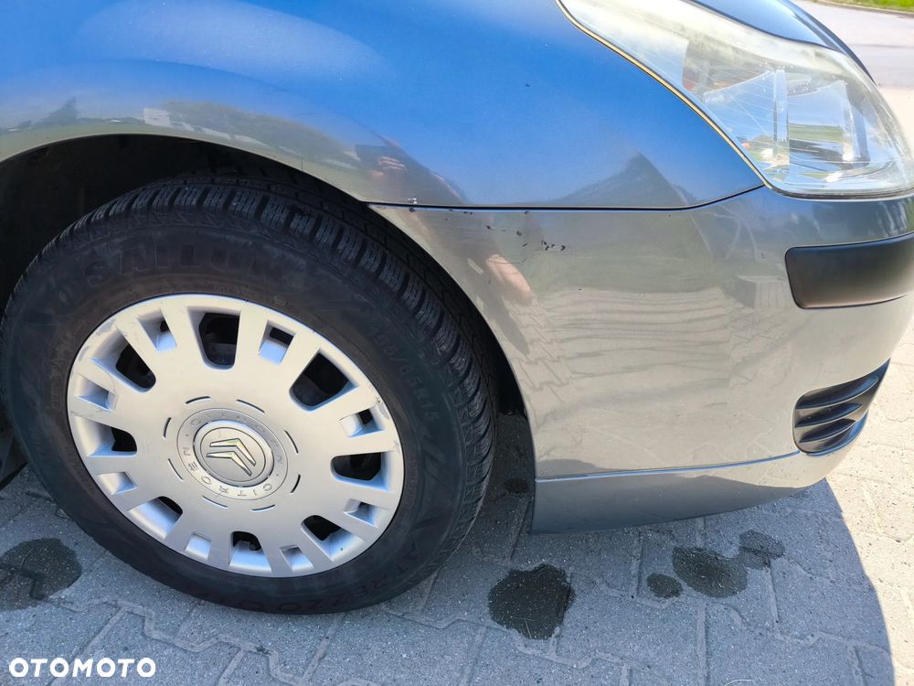 Citroën C4 1.4 16V SX - 13