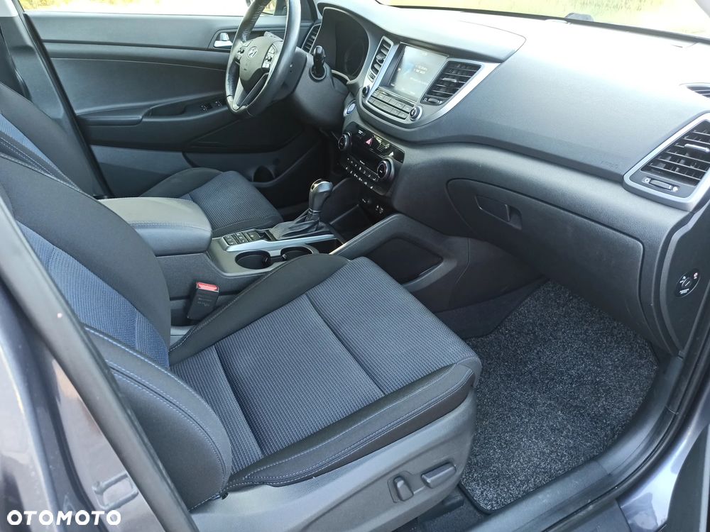 Hyundai Tucson blue 1.7 CRDi 2WD DCT Premium - 14
