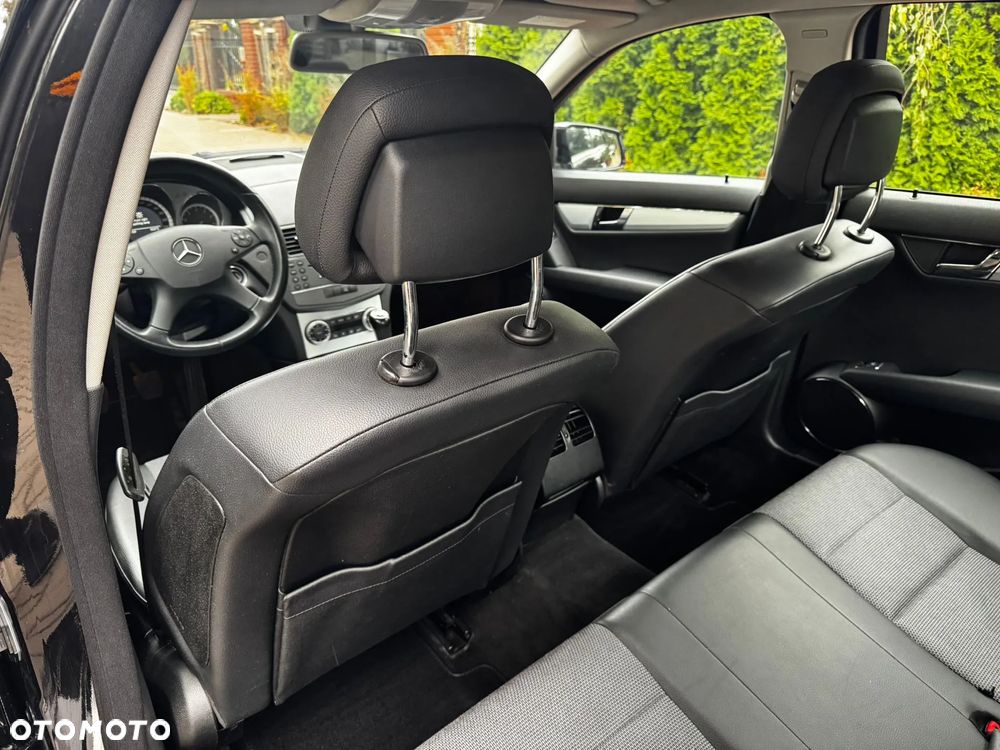 Mercedes-Benz Klasa C 180 Kompressor BlueEFFICIENCY Avantgarde - 20