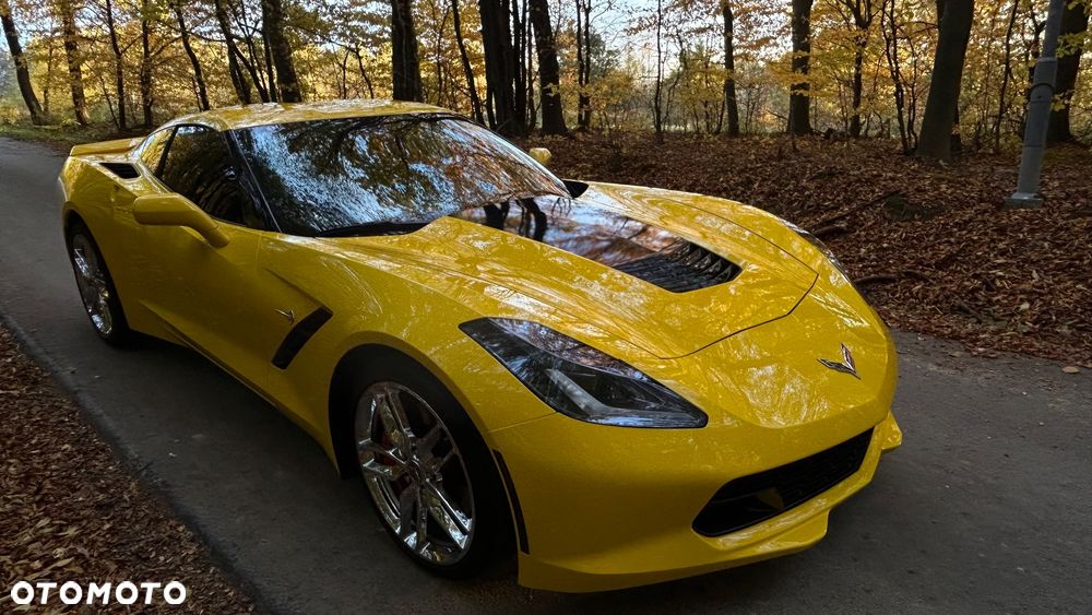 Chevrolet Corvette - 13