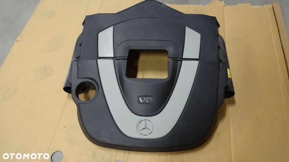 Mercedes 3.5 ML W164 R W251 Obudowa filtra powietrza osłona silnika