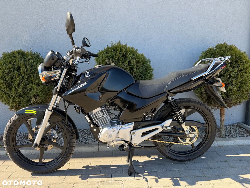 Yamaha YBR - 8