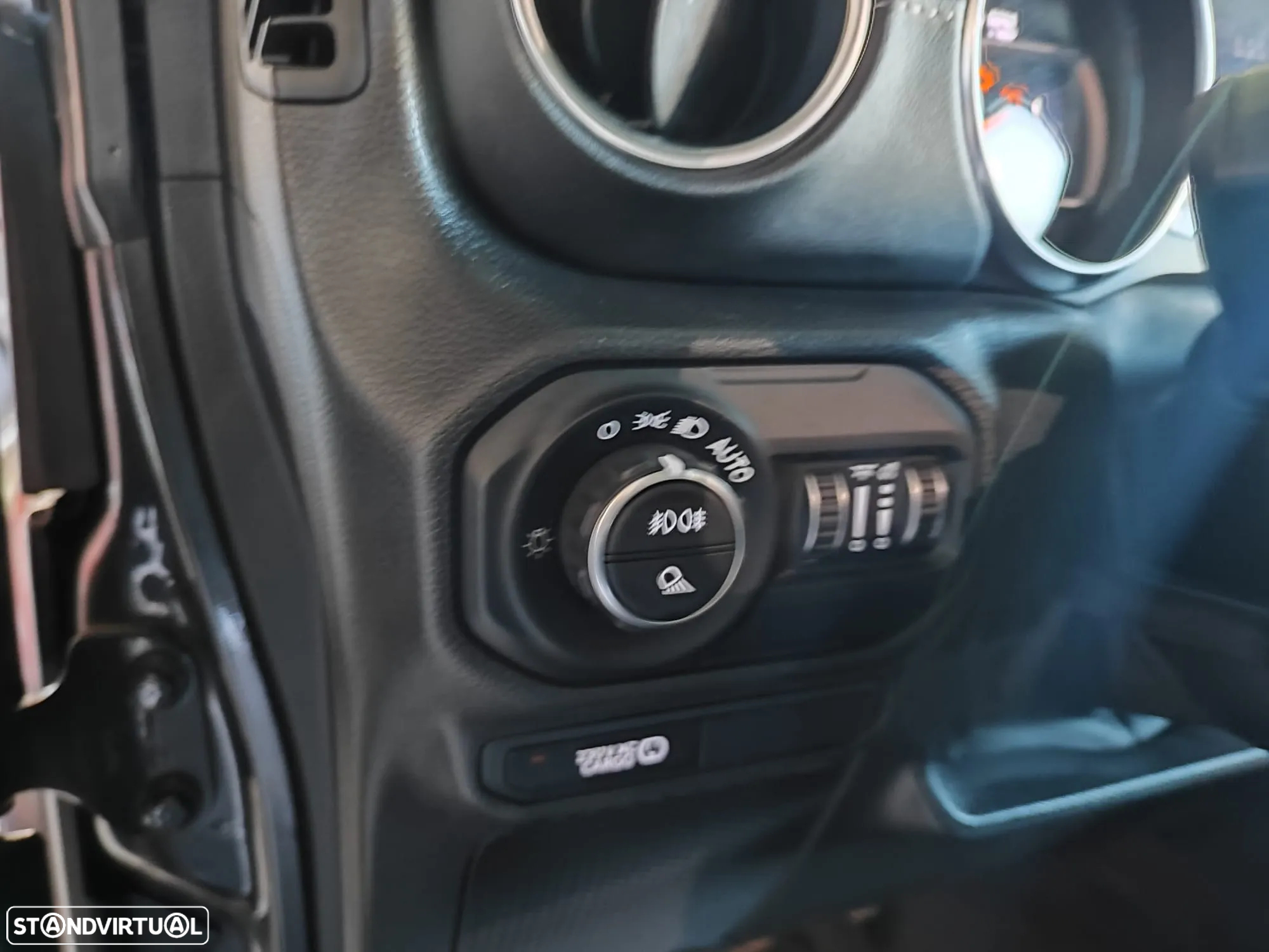 Jeep Gladiator 3.0 CRD Overland AT8 - 27