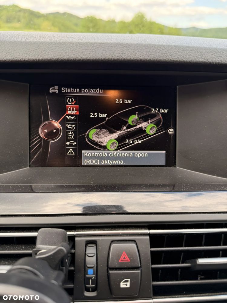 BMW Seria 5 520d xDrive - 30