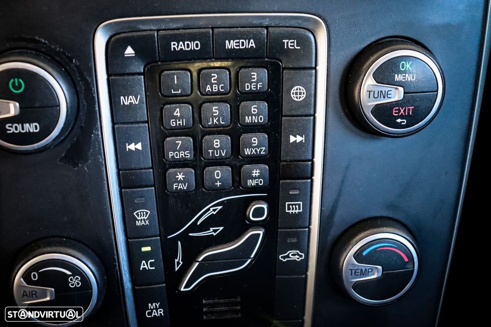 Volvo V40 2.0 D2 Momentum - 22