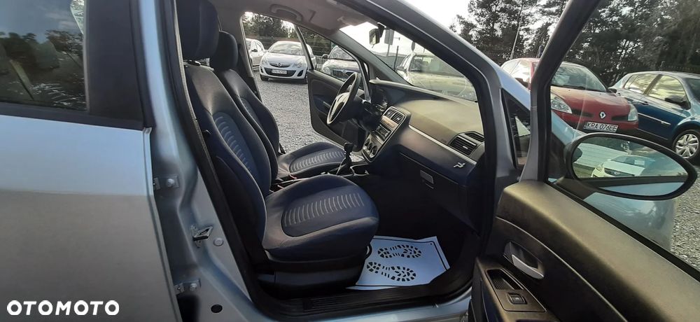 Fiat Grande Punto - 31