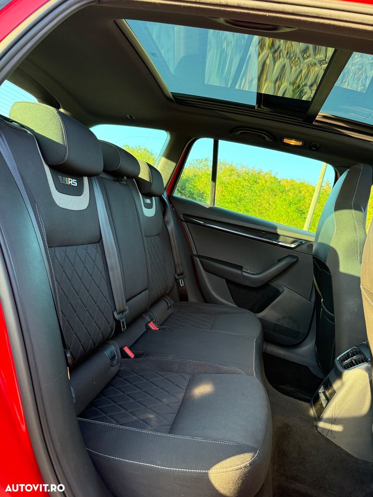 Skoda Octavia 2.0 TDI DSG RS - 15