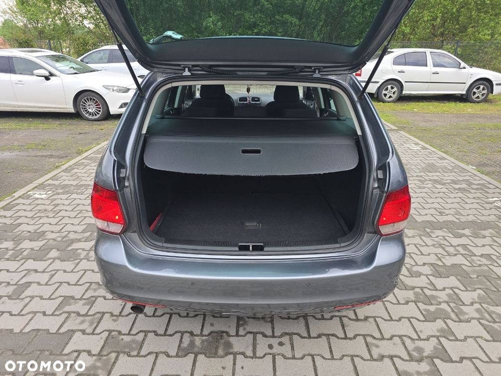 Volkswagen Golf 1.6 TDI Highline - 12