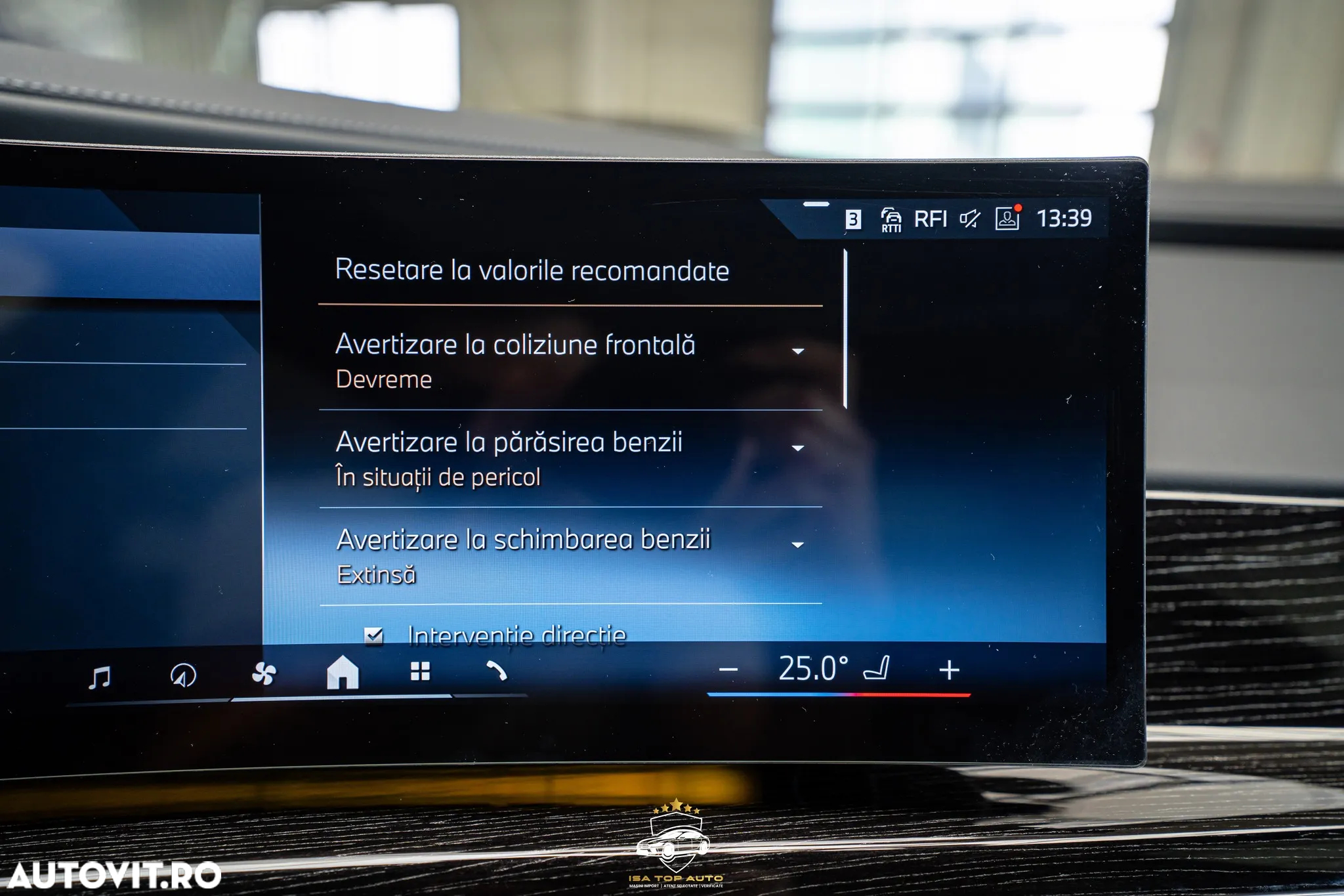 BMW Seria 7 740d xDrive MHEV - 16