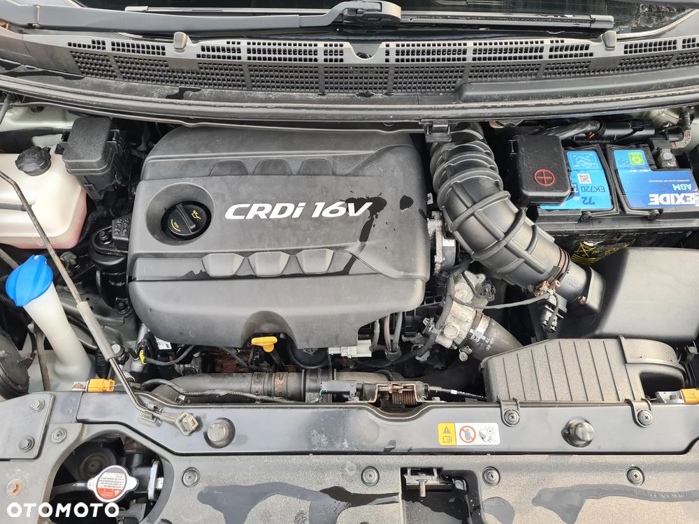 Kia Carens 1.7 CRDi 115 Dream-Team Edition - 37