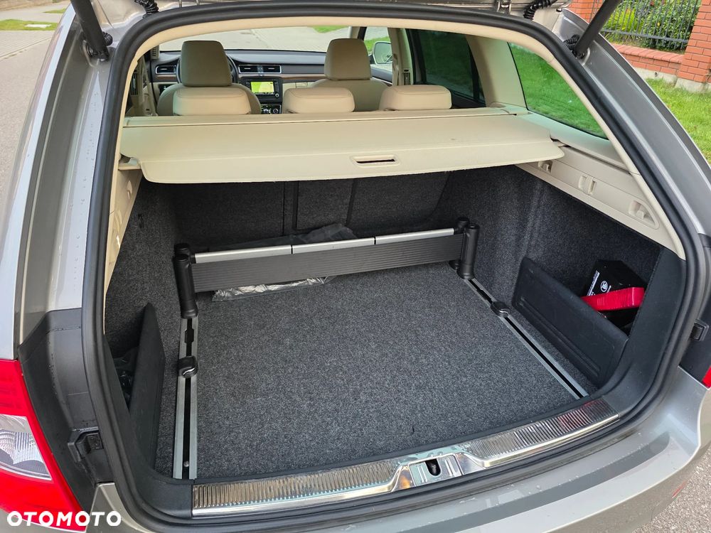 Skoda Superb 2.0 TDI 4x4 Platinum Outdoor DSG - 21