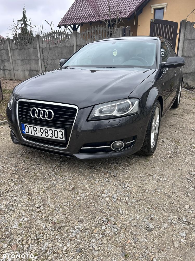 Audi A3 Sportback - 1