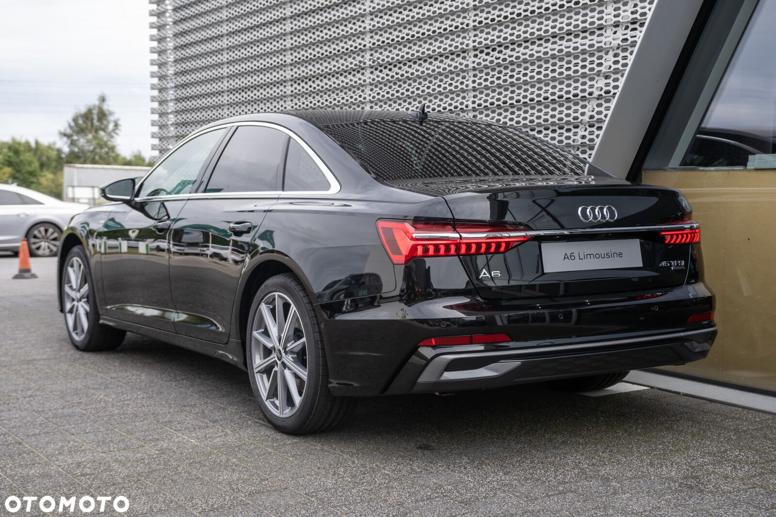 Audi A6 - 4