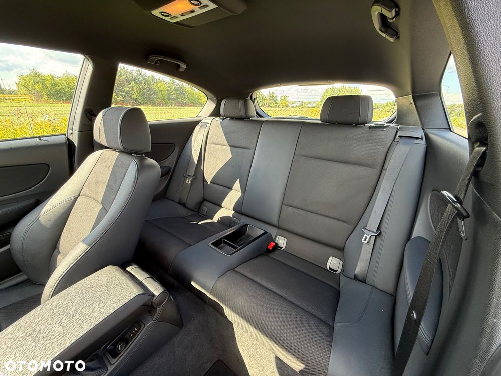 BMW Seria 1 118i Edition Sport - 8