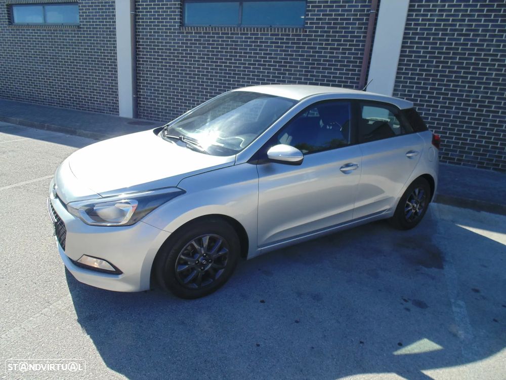 Hyundai I20 2017 photo 2