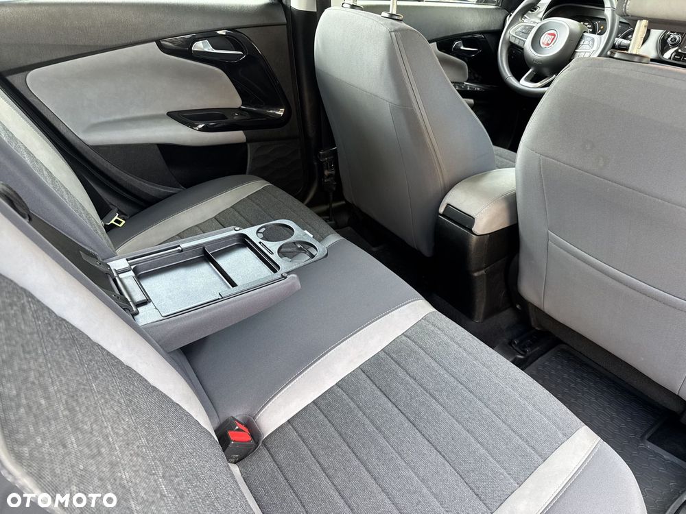 Fiat Tipo 1.4 16V Lounge EU6d - 17