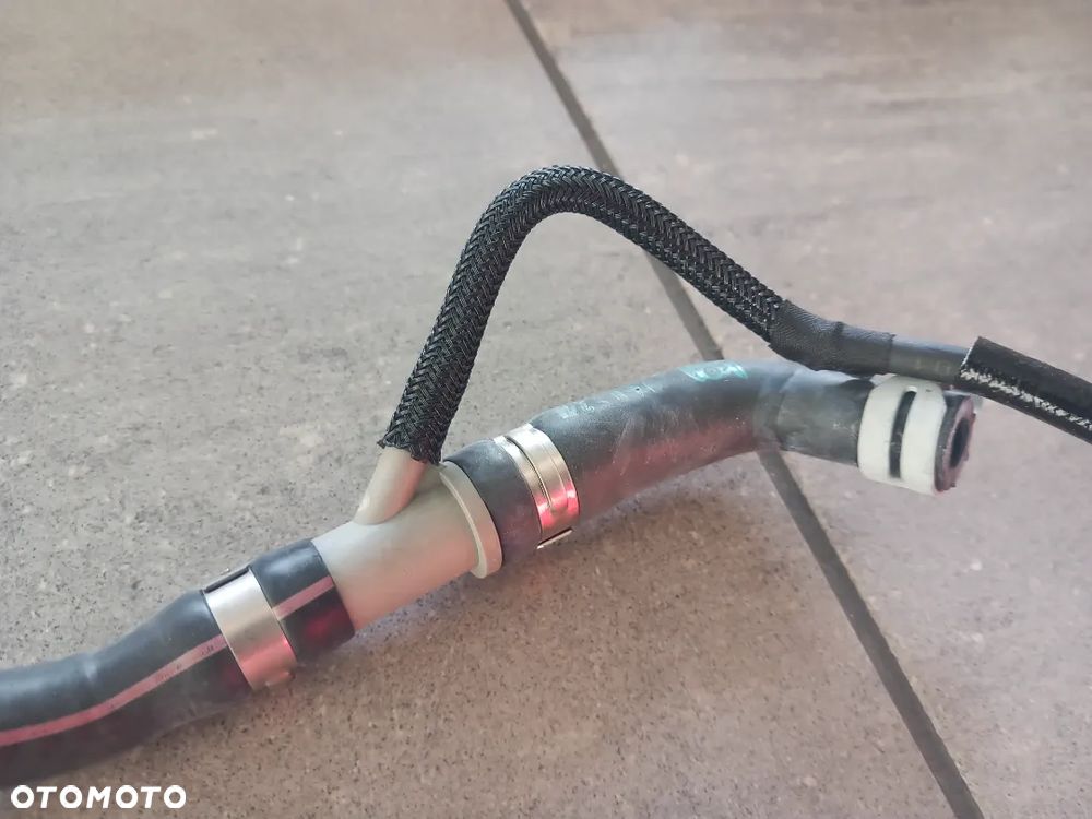 Przewód przelewowy zbiorniczka wyrównawczego Ford C-Max 2011-2015, Focus 2011-2015 1829702 - 2