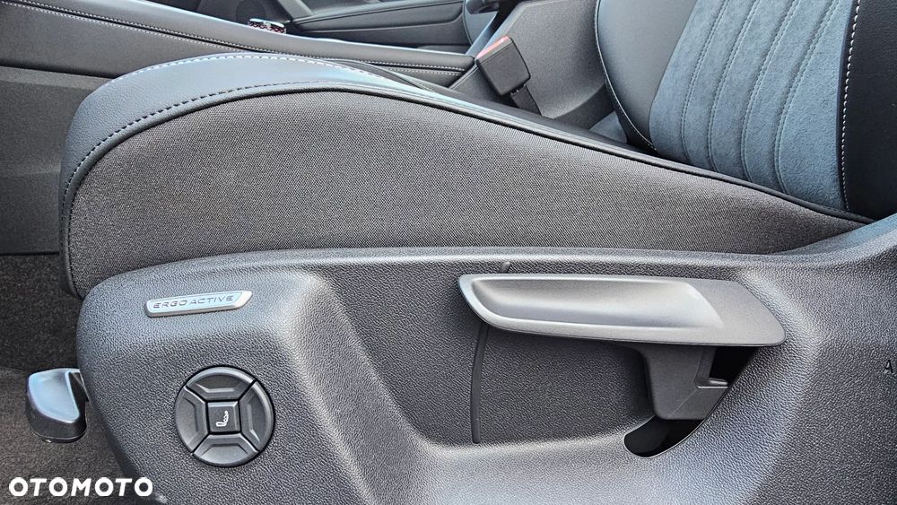 Volkswagen Tiguan - 38