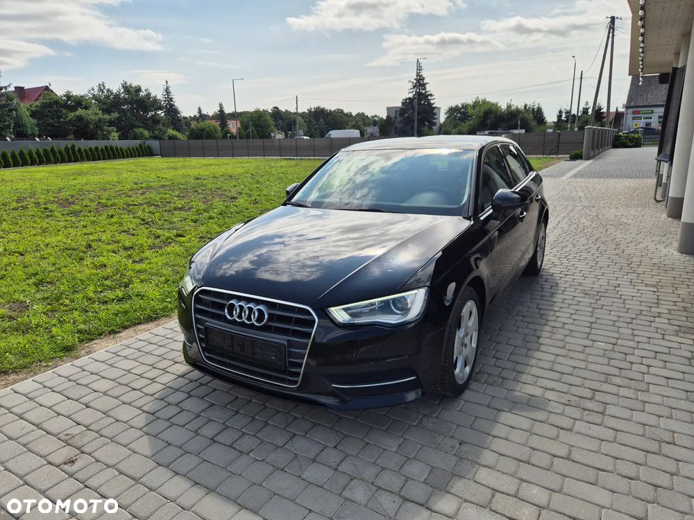 Audi A3 Sportback 1.6 TDI Attraction - 14