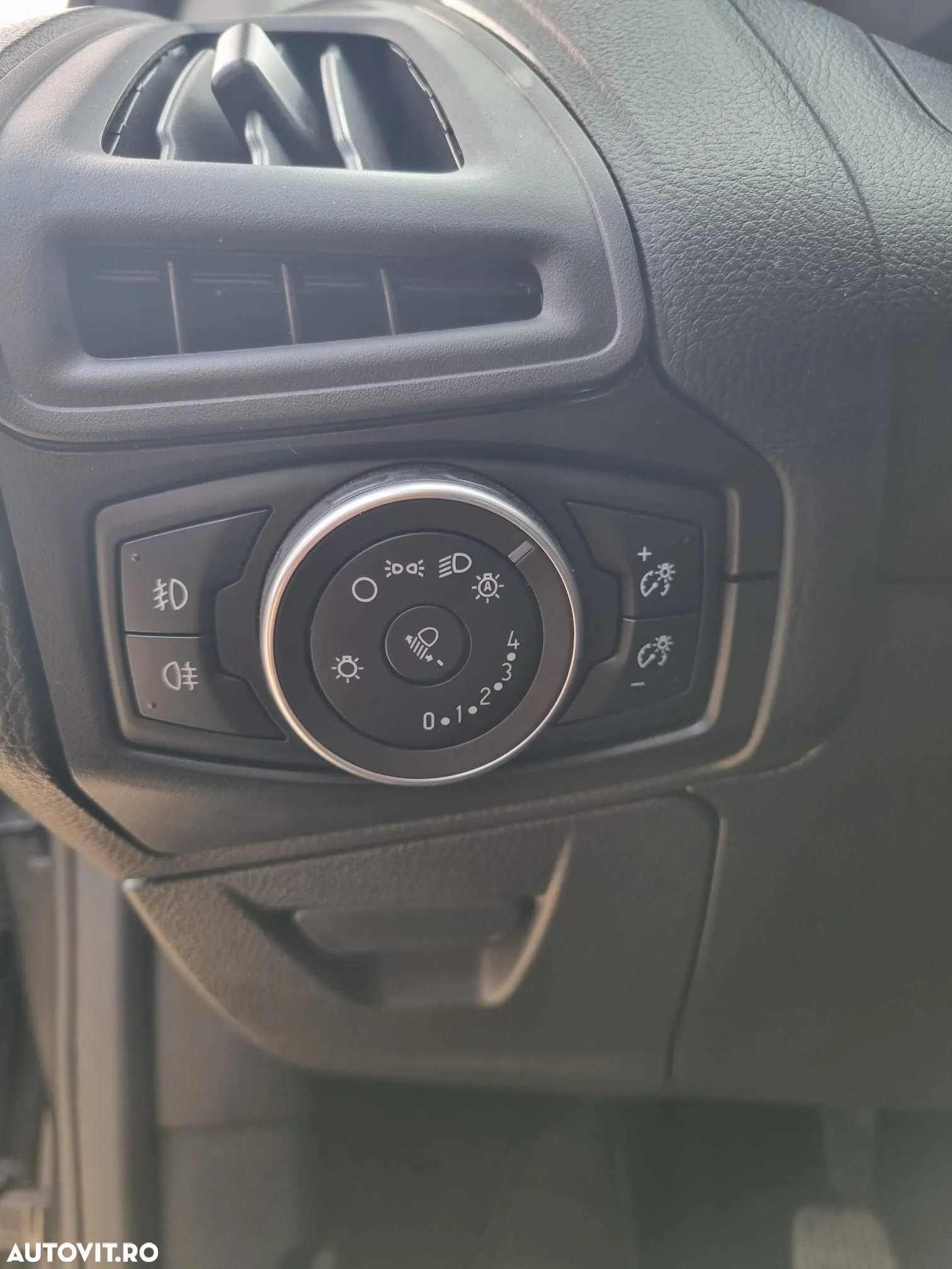 Ford Focus 1.5 TDCi Trend - 12