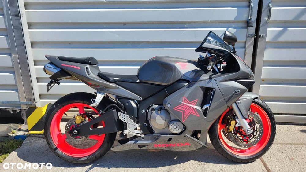 Honda CBR - 1