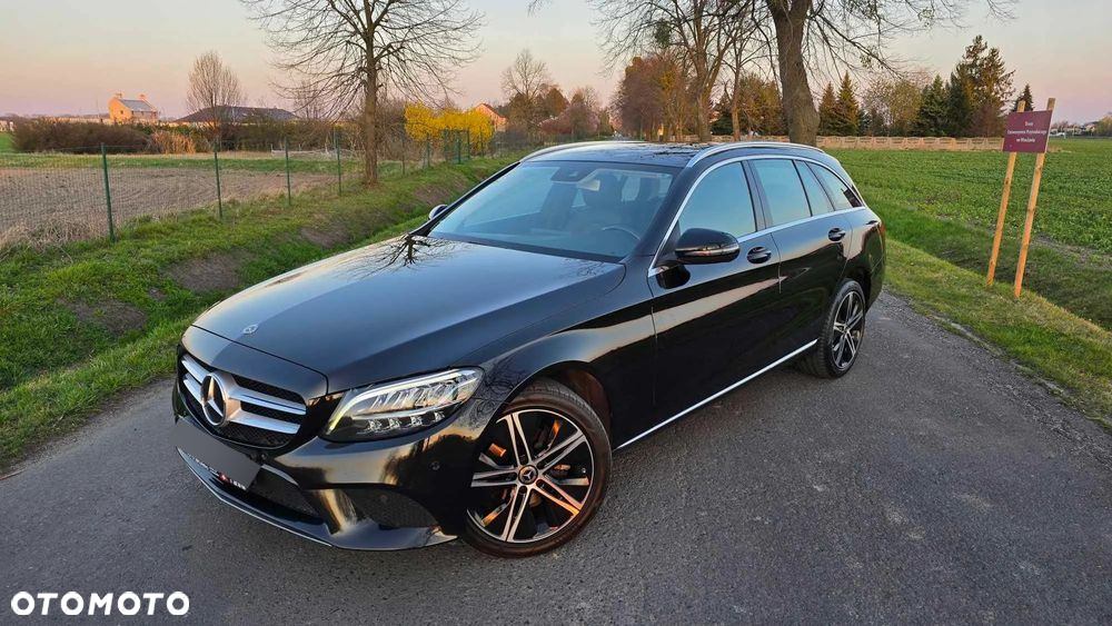 Mercedes-Benz Klasa C 220 d 4Matic T 9G-TRONIC Avantgarde - 2