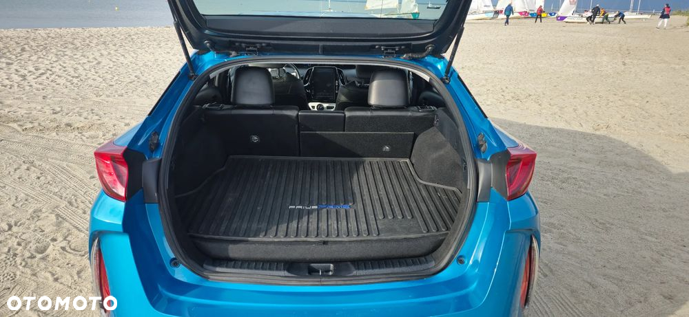 Toyota Prius Plug-in 1.8 Hybrid Executive - 9