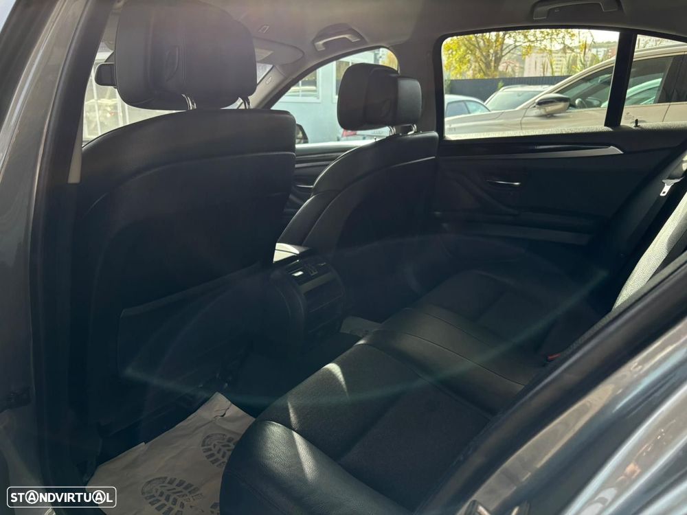 BMW 520 d Line Luxury Auto - 30