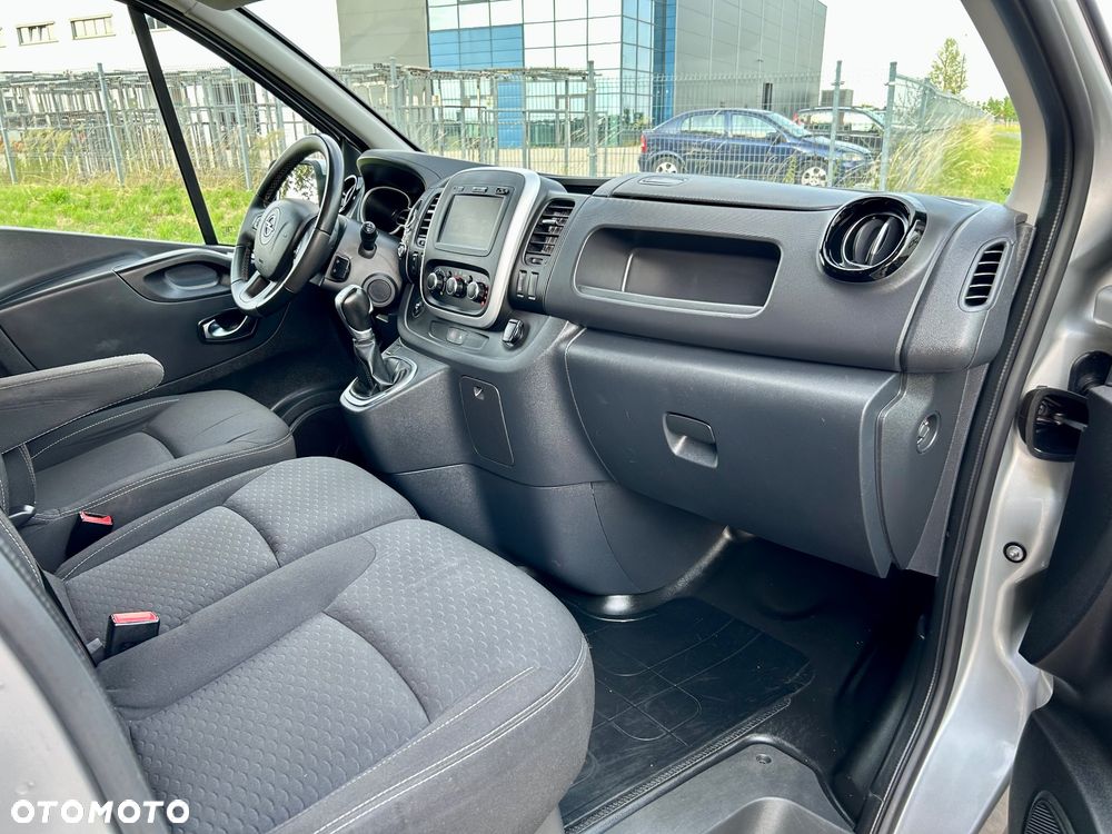 Opel Vivaro - 23