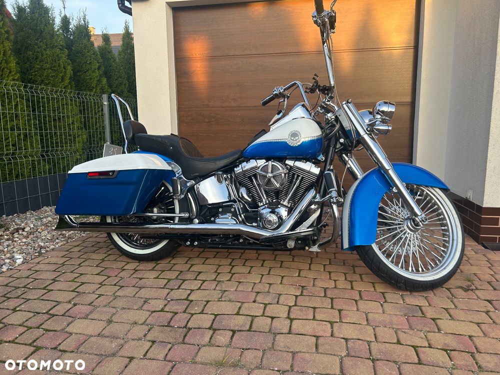 Harley-Davidson Softail Deluxe - 2