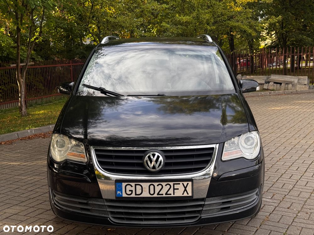 Volkswagen Touran 2006 photo 3