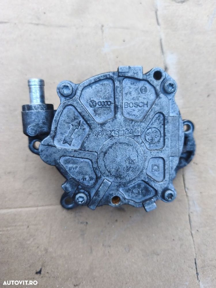 Pompă vacuum 2.0 tdi Volkswagen Passat B6 B7  03L 145 100 / 03L145100 - 1