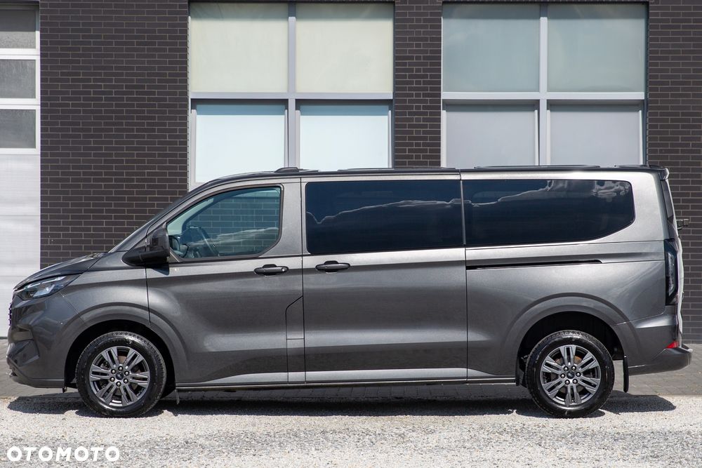 Ford Tourneo Custom - 4