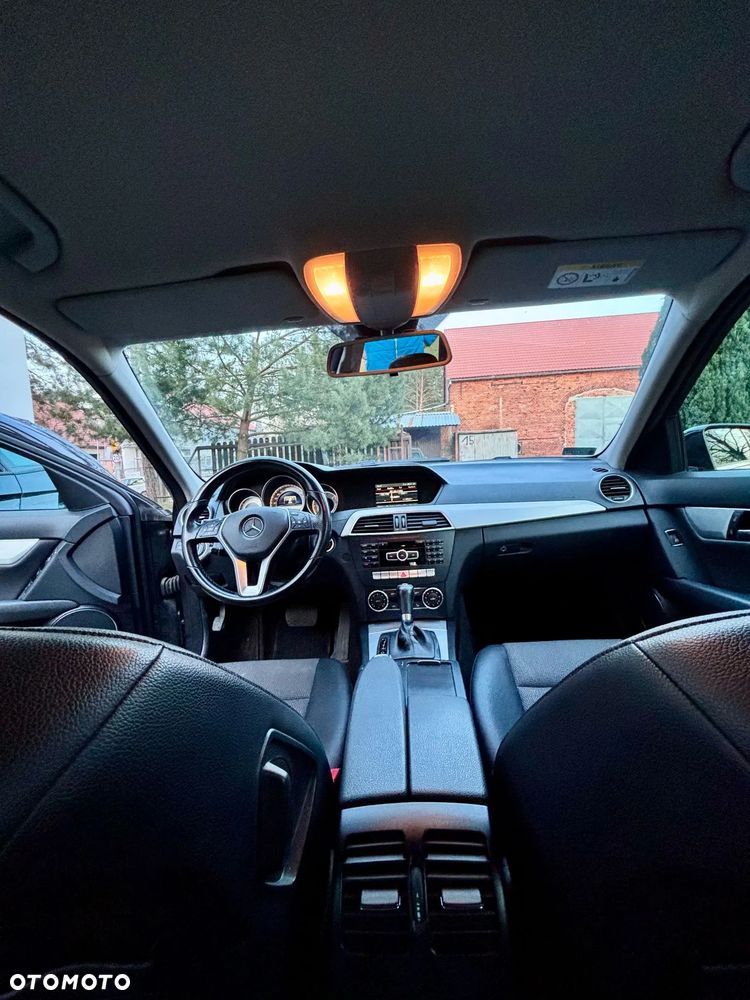 Mercedes-Benz Klasa C 200 d 7G-TRONIC - 18