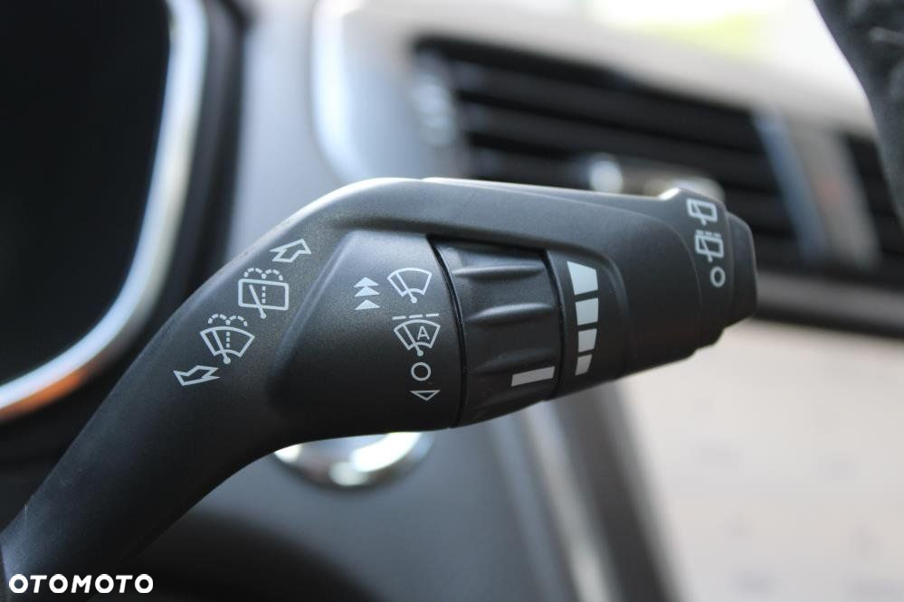 Ford Mondeo - 34