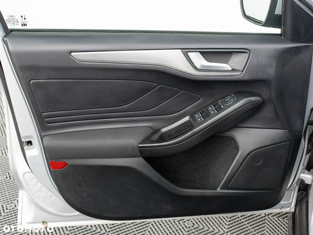 Ford Focus - 11
