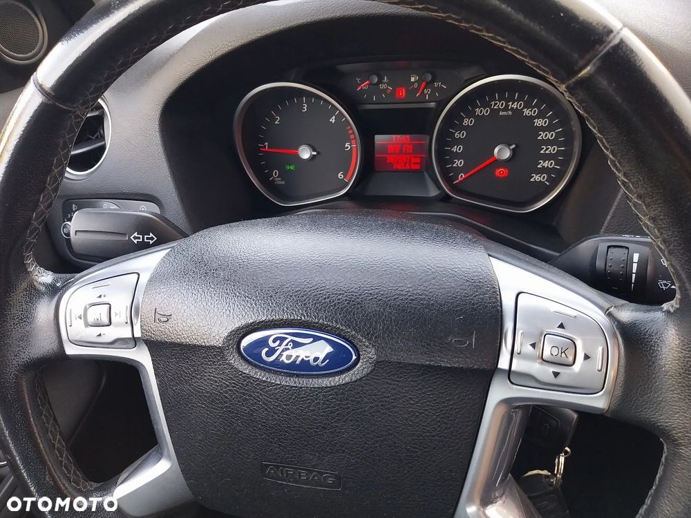 Ford Mondeo 1.8 TDCi Trend - 25