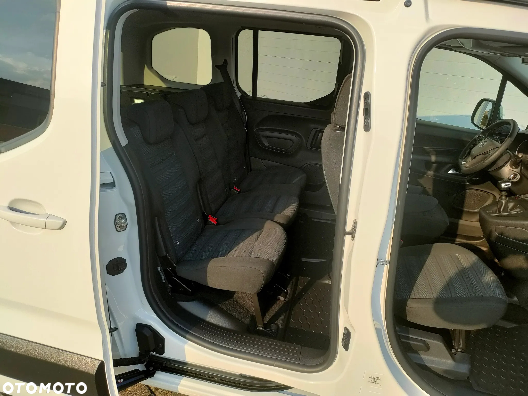 Opel Combo Life 1.5 CDTI Edition Plus S&S - 27