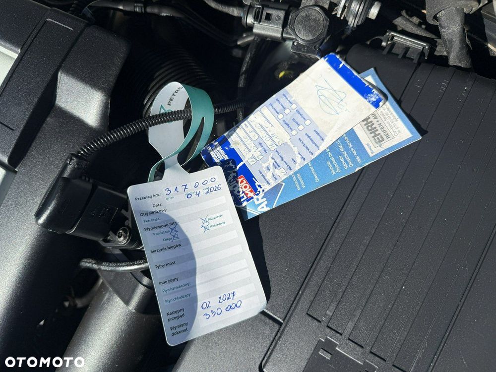 Volkswagen Passat - 9