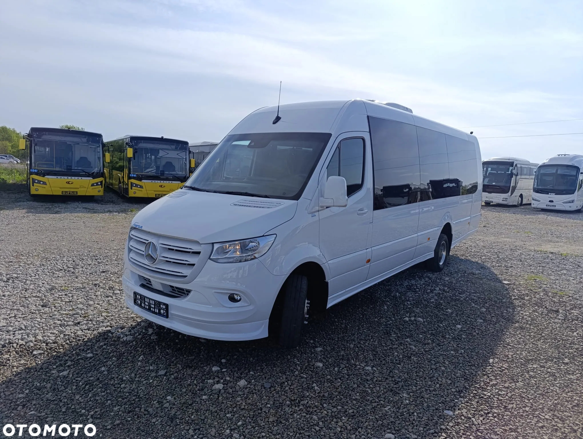 Mercedes-Benz Sprinter 517 - 12